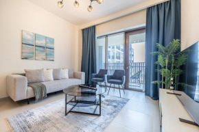 Newly Furnished 1BDR apartment in Creek with Water Views
